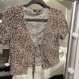 Cheetah top that ties in the front! Size m